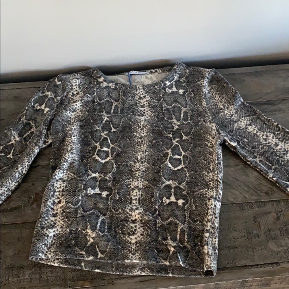 Women’s Zara crop sweater